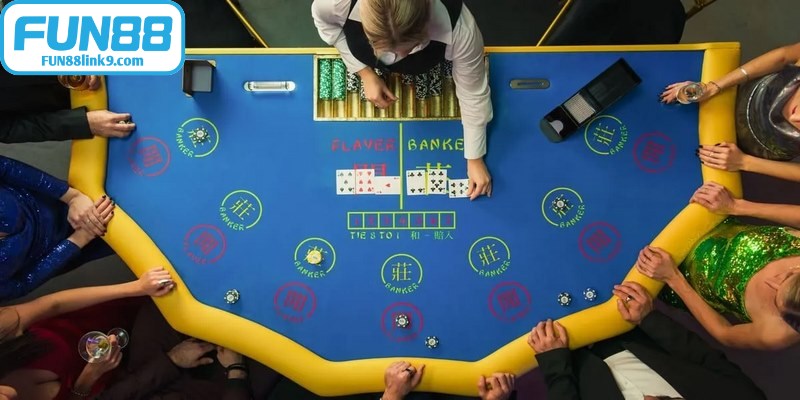 Giới thiệu trò chơi Baccarat trực tuyến là gì? 